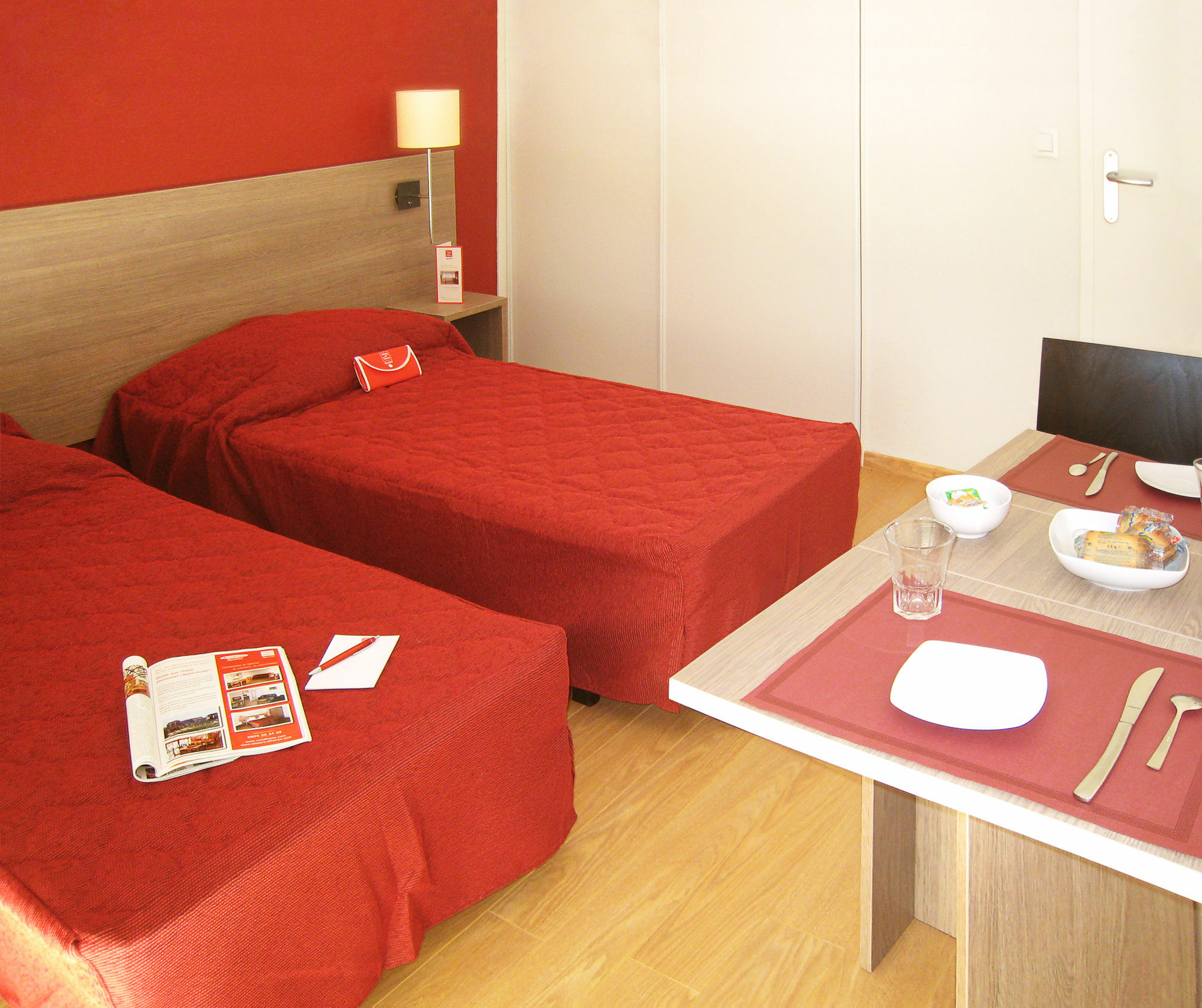 Sejours & Affaires Geneve Gex Les Rives Du Leman Apart otel Dış mekan fotoğraf